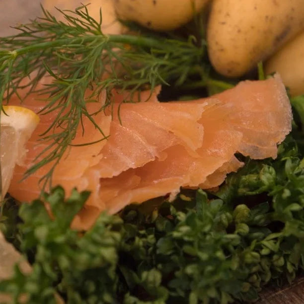 Cold-smoked salmon slices